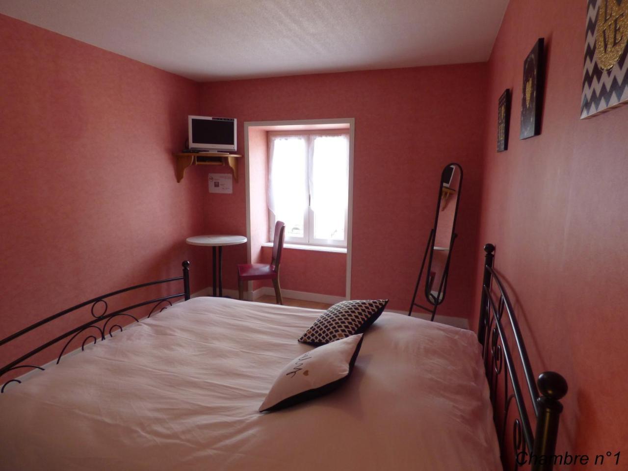 Auberge Des Petits Hotel Saint-Igny-de-Vers Exterior photo